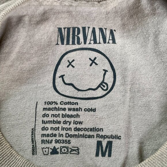 NWOT Nirvana Band Tee Green Medium 100% Cotton Licensed Merch Grunge Rock Angel - Picture 4 of 9